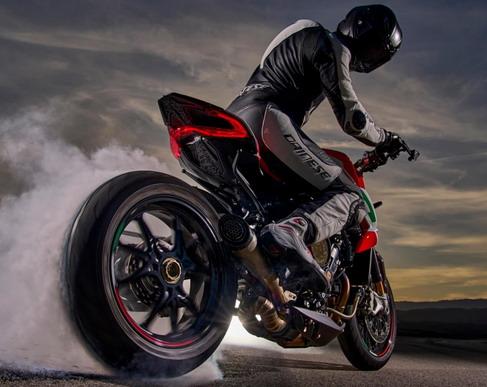 mv agusta dragster-rc 02.jpg